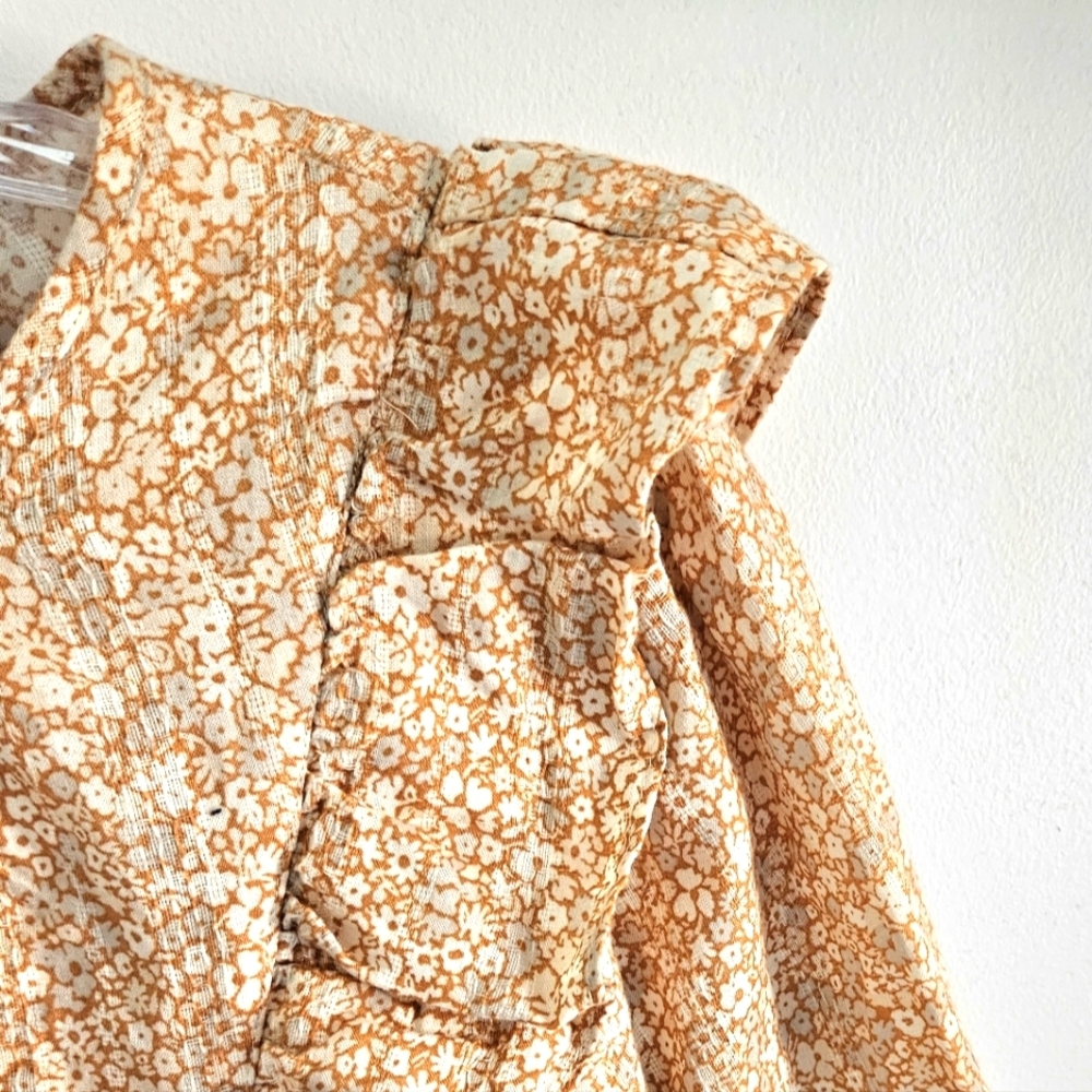 Universal Thread Tan Ruffle Top Puff Sleeves - Picture 3 of 6